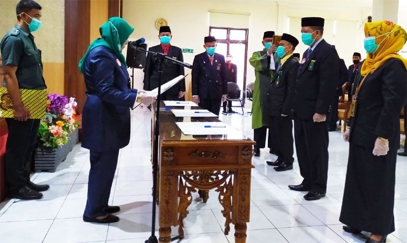 Menjelang Purnabakti Ketua Pengadilan Tinggi Agama Makassar Melantik