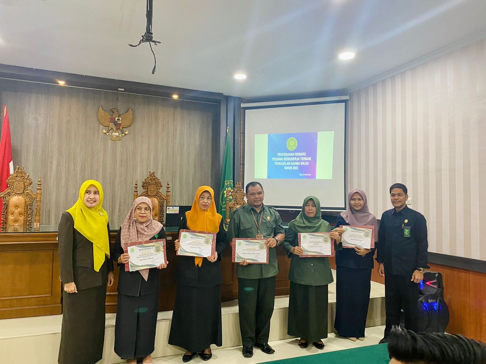 Apresiasi Tinggi Bagi Jajaran Pegawai PA Sinjai Melalui Penghargaan ...